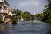 Bangkok Tour - Chao Phraya neighbourhood